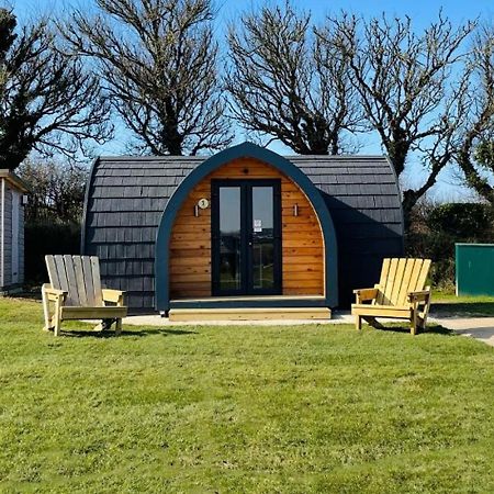 Camping Pods Trevella Holiday Park Crantock Eksteriør bilde