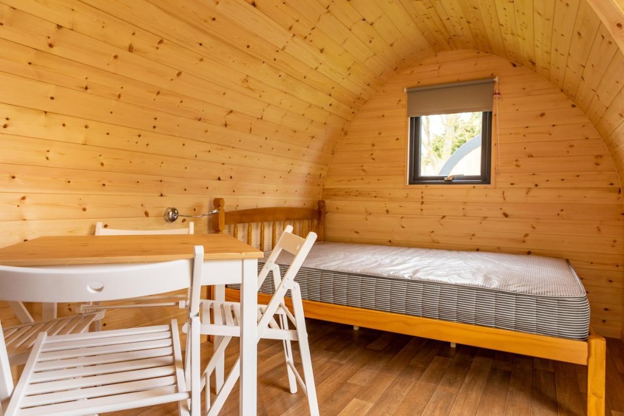 Camping Pods Trevella Holiday Park Crantock Eksteriør bilde