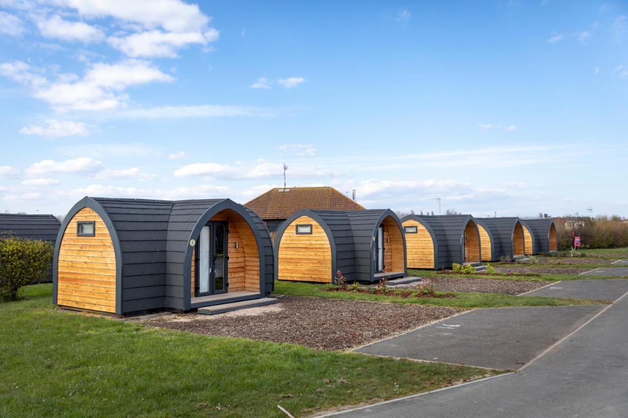 Camping Pods Trevella Holiday Park Crantock Eksteriør bilde