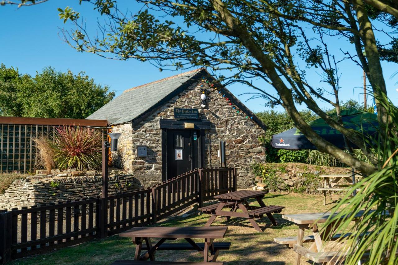 Camping Pods Trevella Holiday Park Crantock Eksteriør bilde