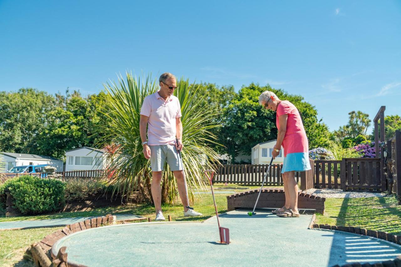 Camping Pods Trevella Holiday Park Crantock Eksteriør bilde