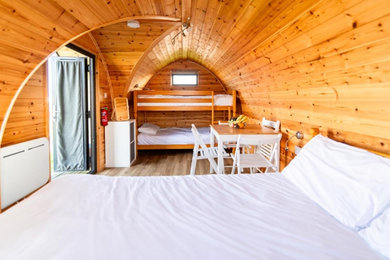 Camping Pods Trevella Holiday Park Crantock Eksteriør bilde